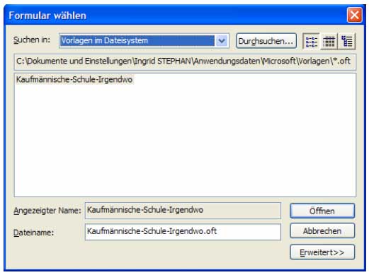 Wählen Sie anschließend im Menü Datei Neu den Befehl Formular auswählen ...