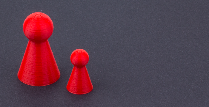 Spielfigur schwarzer Hintergrund