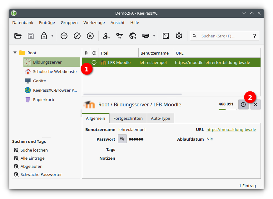 Hauptfenster von KeepassXC. Sichtbar sind zwei Uhren-Icons und das aktuelle TOTP