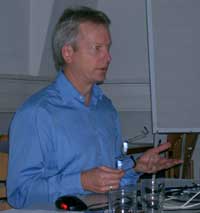 Herr Dr. Uwe Reichert