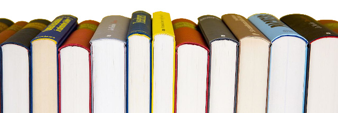 aneinandergereihte Bücher